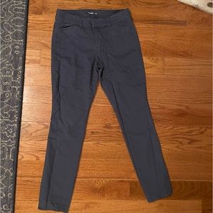 Old Navy Pixie Pants Size 2 in Navy